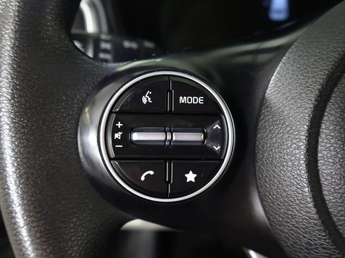 Used 2023 Kia Soul LX w/ LX Technology Package image 37