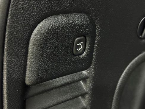 Certified 2022 Jeep Grand Cherokee Laredo X image 8