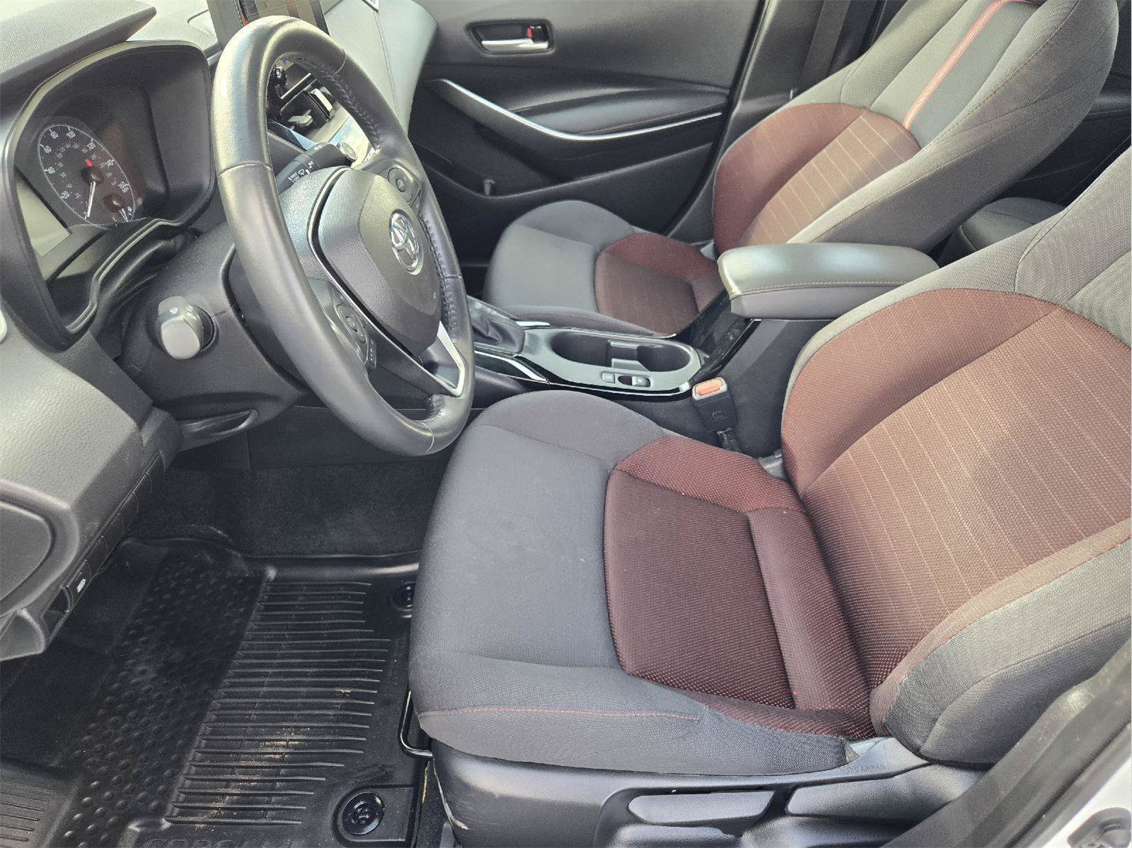 Used 2024 Toyota Corolla SE FWD image 12