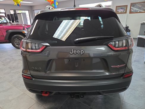 Used 2021 Jeep Cherokee Trailhawk w/ Trailer Tow Group AWD/4WD image 4