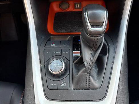 Used 2023 Toyota RAV4 Adventure w/ Convenience Package AWD/4WD image 31