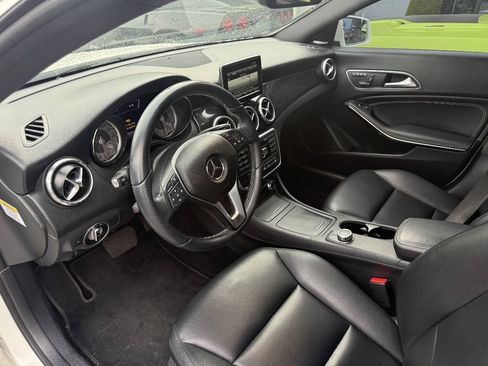 Used 2014 Mercedes-Benz CLA 250 4MATIC image 13