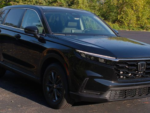 New 2026 Honda CR-V EX-L image 3