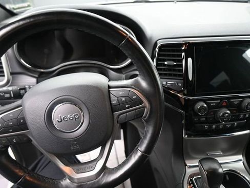 Used 2020 Jeep Grand Cherokee Limited AWD/4WD image 31