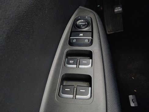 Used 2018 Kia Optima LX w/ 17" Alloy Wheels Package image 27