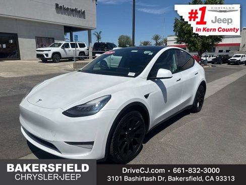 Used 2020 Tesla Model Y Long Range AWD/4WD image 1