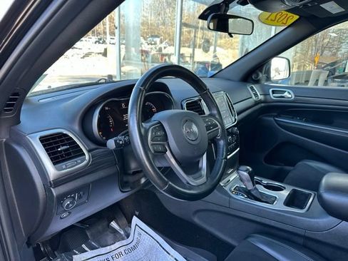 Used 2021 Jeep Grand Cherokee Laredo X AWD/4WD image 21