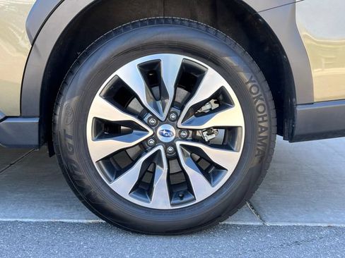 Used 2024 Subaru Outback Limited AWD/4WD image 12