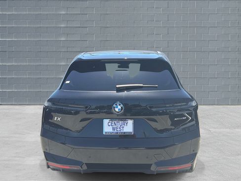 Used 2024 BMW iX xDrive50 w/ Sport Package AWD/4WD image 4