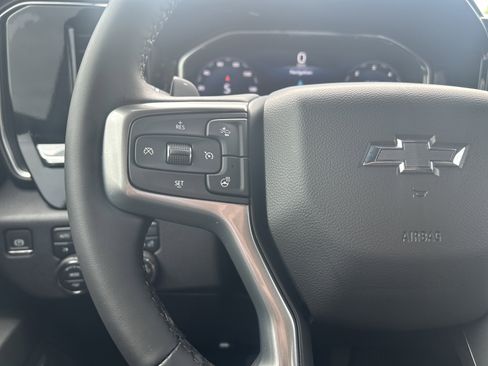 Used 2024 Chevrolet Silverado 1500 LT Trail Boss w/ Convenience Package II AWD/4WD image 18