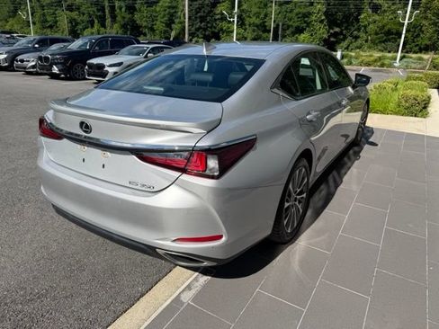 Used 2020 Lexus ES 350 w/ Premium Package FWD image 7