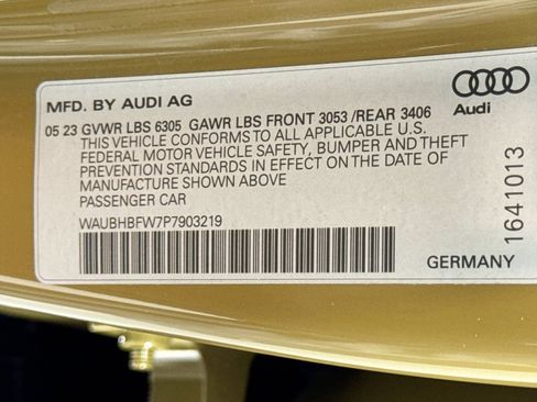 Used 2023 Audi RS e-tron GT w/ Carbon Performance Package image 30