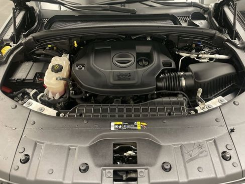 Used 2023 Jeep Grand Cherokee Overland w/ Advanced Protech Group III image 25