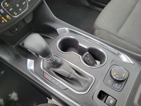 Used 2023 Chevrolet Traverse LT image 21