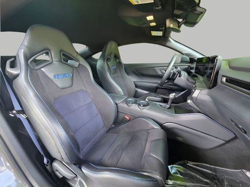 Used 2025 Ford Mustang Dark Horse RWD image 12
