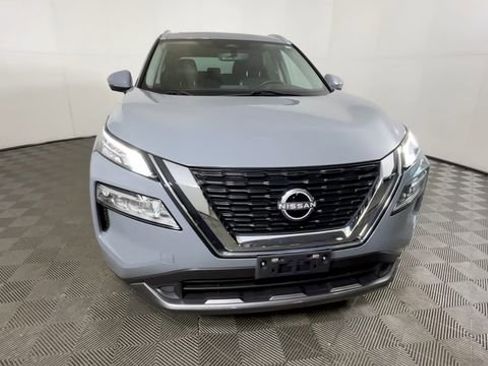 Used 2023 Nissan Rogue SL AWD/4WD image 12