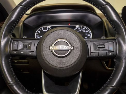 Used 2022 Nissan Rogue SV w/ SV Premium Package image 20