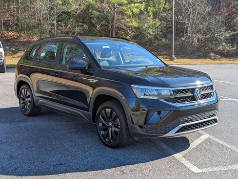 Used 2024 Volkswagen Taos S image 11