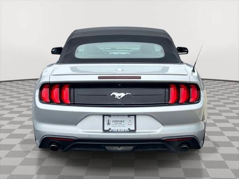Used 2018 Ford Mustang Premium RWD image 6