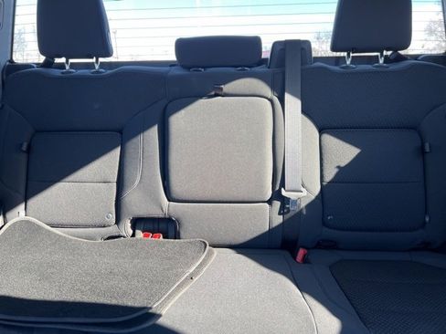 Used 2020 Chevrolet Silverado 1500 Custom w/ Custom Value Package image 22