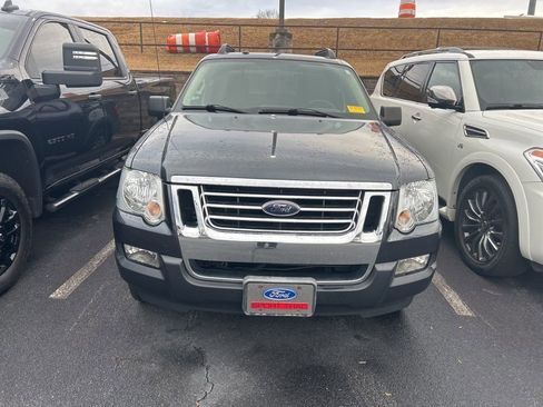 Used 2010 Ford Explorer Sport Trac XLT image 1