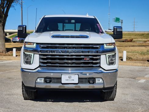 Used 2021 Chevrolet Silverado 2500 LTZ w/ LTZ Texas Edition image 2