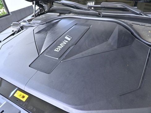 New 2024 BMW i5 eDrive40i w/ Executive Package image 26