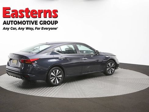Used 2021 Nissan Altima 2.5 SV w/ SV Premium Package FWD image 42