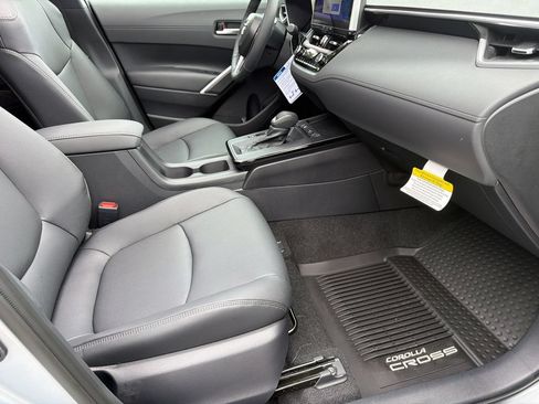 New 2026 Toyota Corolla Cross XLE AWD/4WD image 9