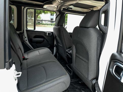 Used 2024 Jeep Wrangler Sport S image 38