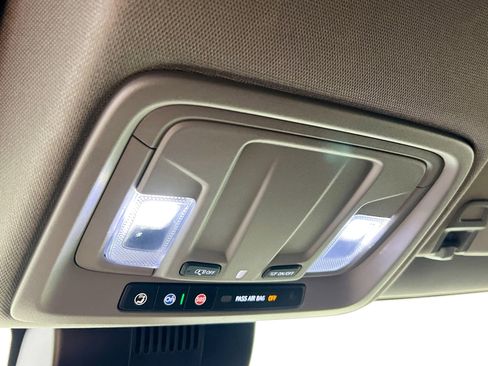 Used 2023 Chevrolet Silverado 1500 LT image 22