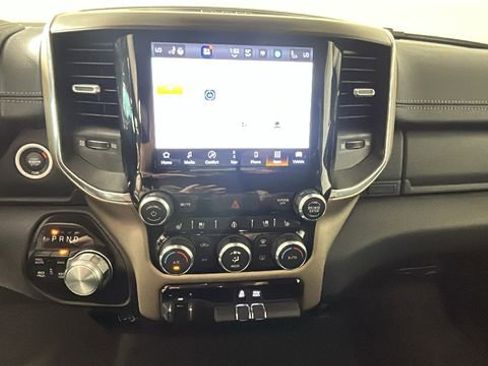 Used 2022 RAM 1500 Laramie AWD/4WD image 23