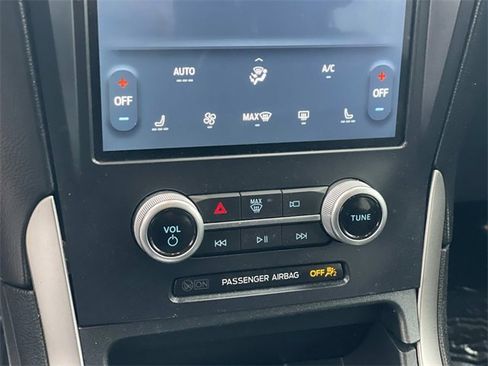 Certified 2022 Ford Edge SEL image 15