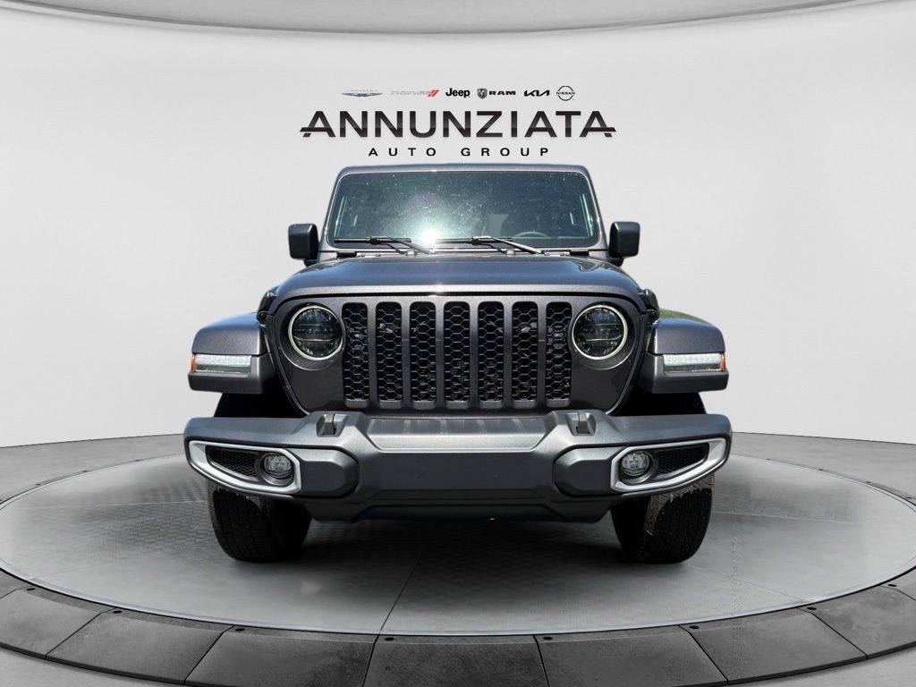 Used 2023 Jeep Gladiator Sport AWD/4WD image 6