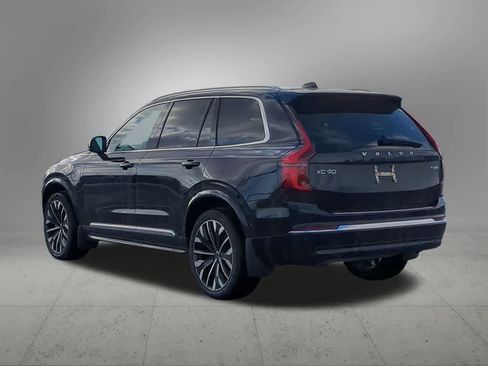New 2026 Volvo XC90 T8 Plus w/ Protection Package Premier image 4