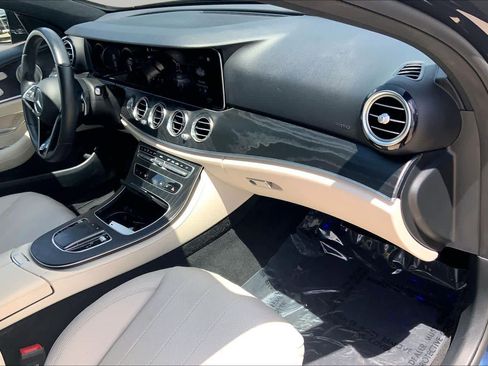 Used 2023 Mercedes-Benz E 350 Sedan image 19