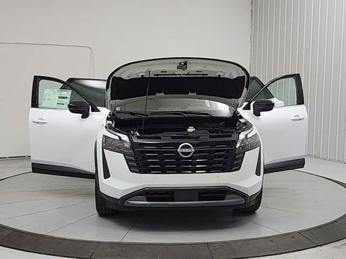 New 2026 Nissan Pathfinder SL FWD image 10