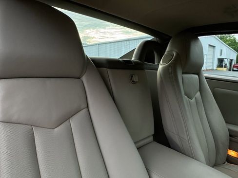 Used 2004 Cadillac XLR RWD image 30