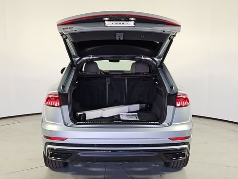 Used 2023 Audi Q8 Premium Plus w/ Premium Plus Package image 10
