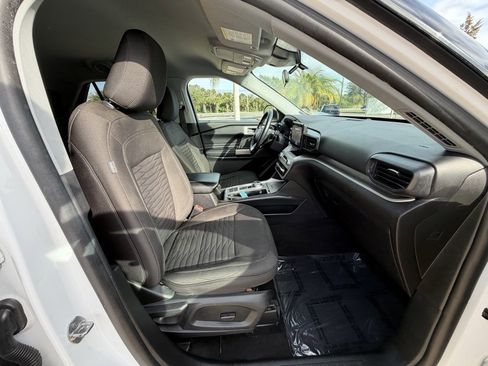 Used 2021 Ford Explorer XLT w/ Class III Trailer Tow Package image 31