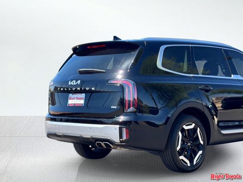 Used 2024 Kia Telluride EX w/ EX Captain's Chair Package AWD/4WD image 10