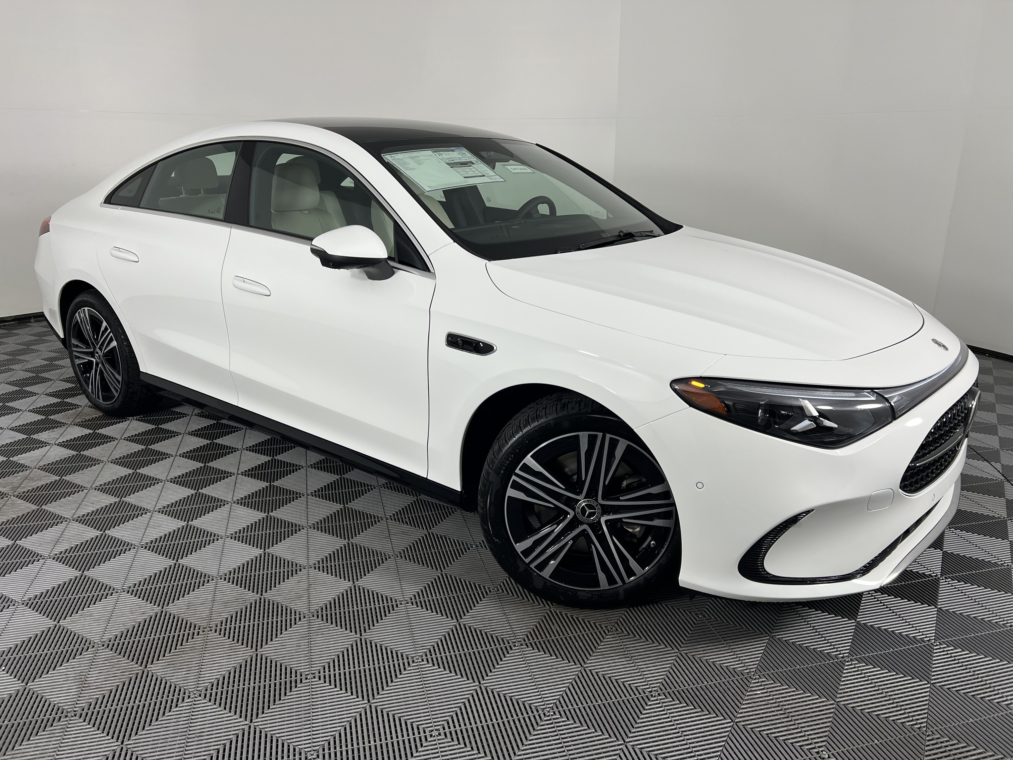 New 2027 Mercedes-Benz CLA 220 image 2