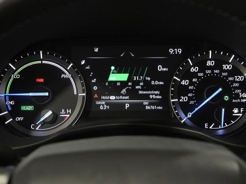 Used 2020 Toyota Highlander Limited image 8