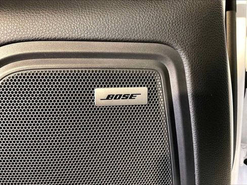 Used 2024 Porsche Macan AWD/4WD image 38