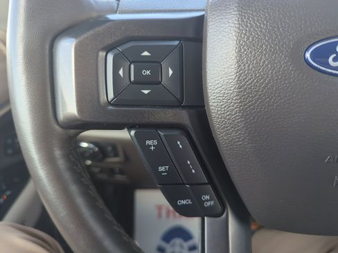 Used 2021 Ford Expedition Limited image 14