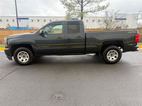 Used 2017 Chevrolet Silverado 1500 W/T w/ WT Convenience Package AWD/4WD image 7