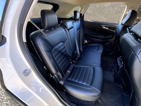 Used 2022 Ford Edge SEL w/ Convenience Package image 25