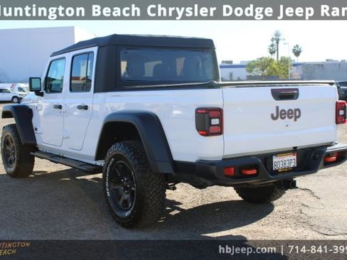 Used 2021 Jeep Gladiator Mojave image 3