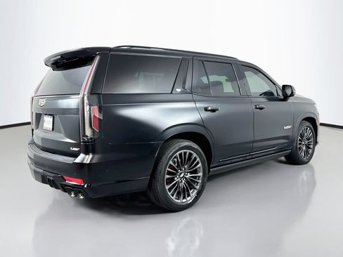 Used 2023 Cadillac Escalade V AWD/4WD image 6