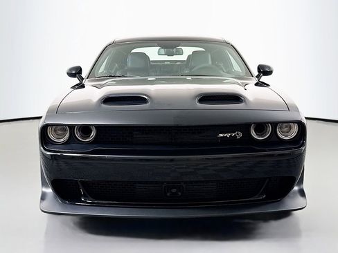 Used 2023 Dodge Challenger SRT Hellcat image 2